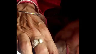 vieja chupando